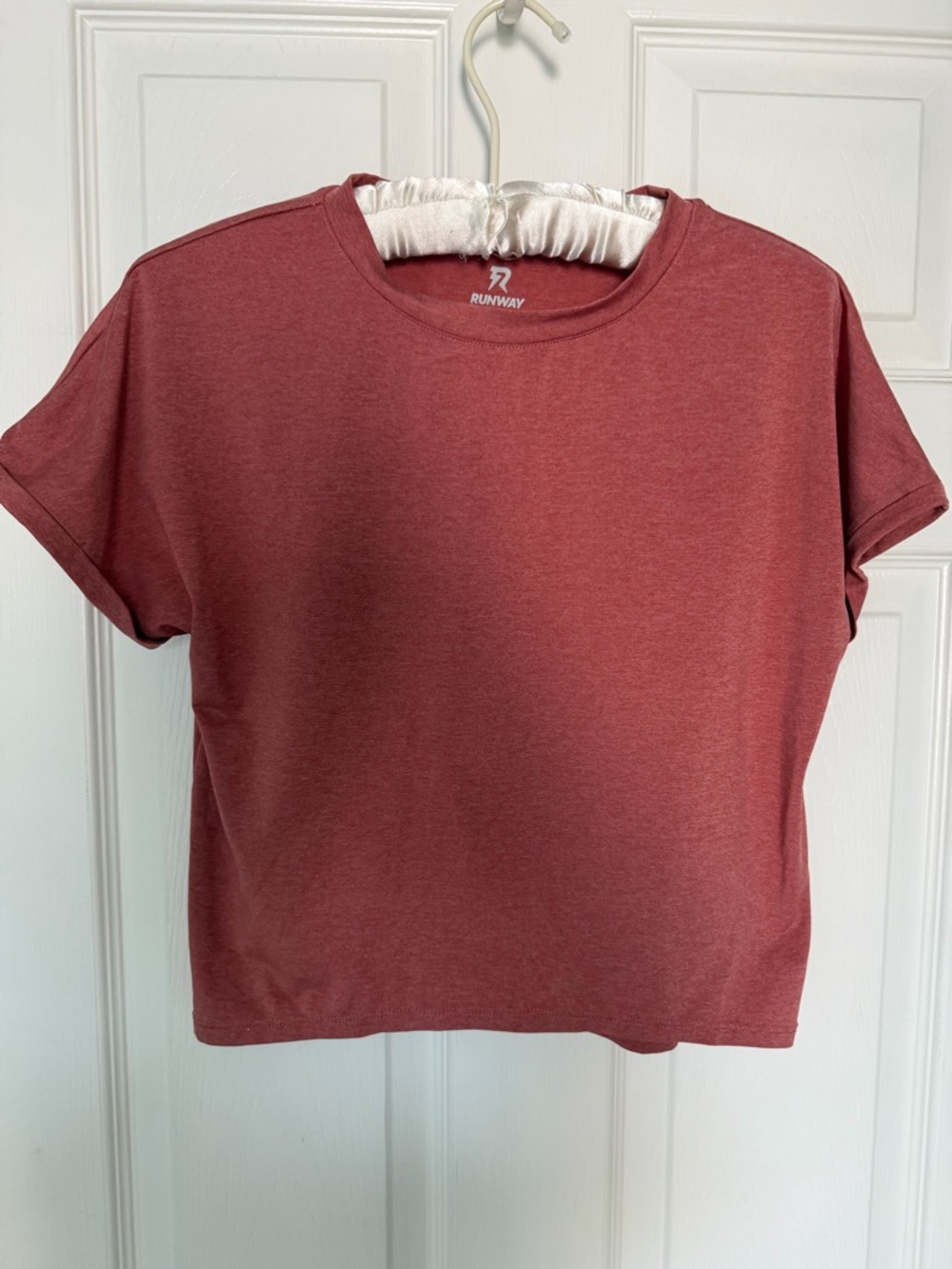 Runway Maroon Kids Large Running cropped top
